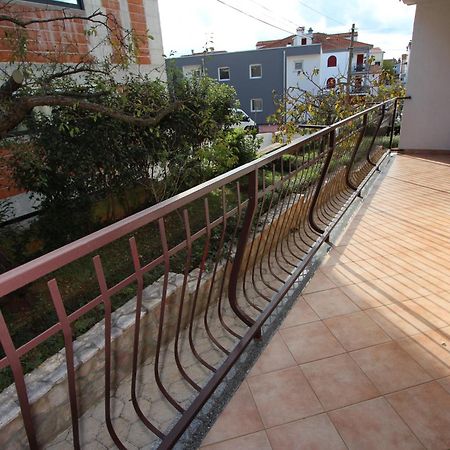 Rooms And Apartment Sanja โรวีน ภายนอก รูปภาพ