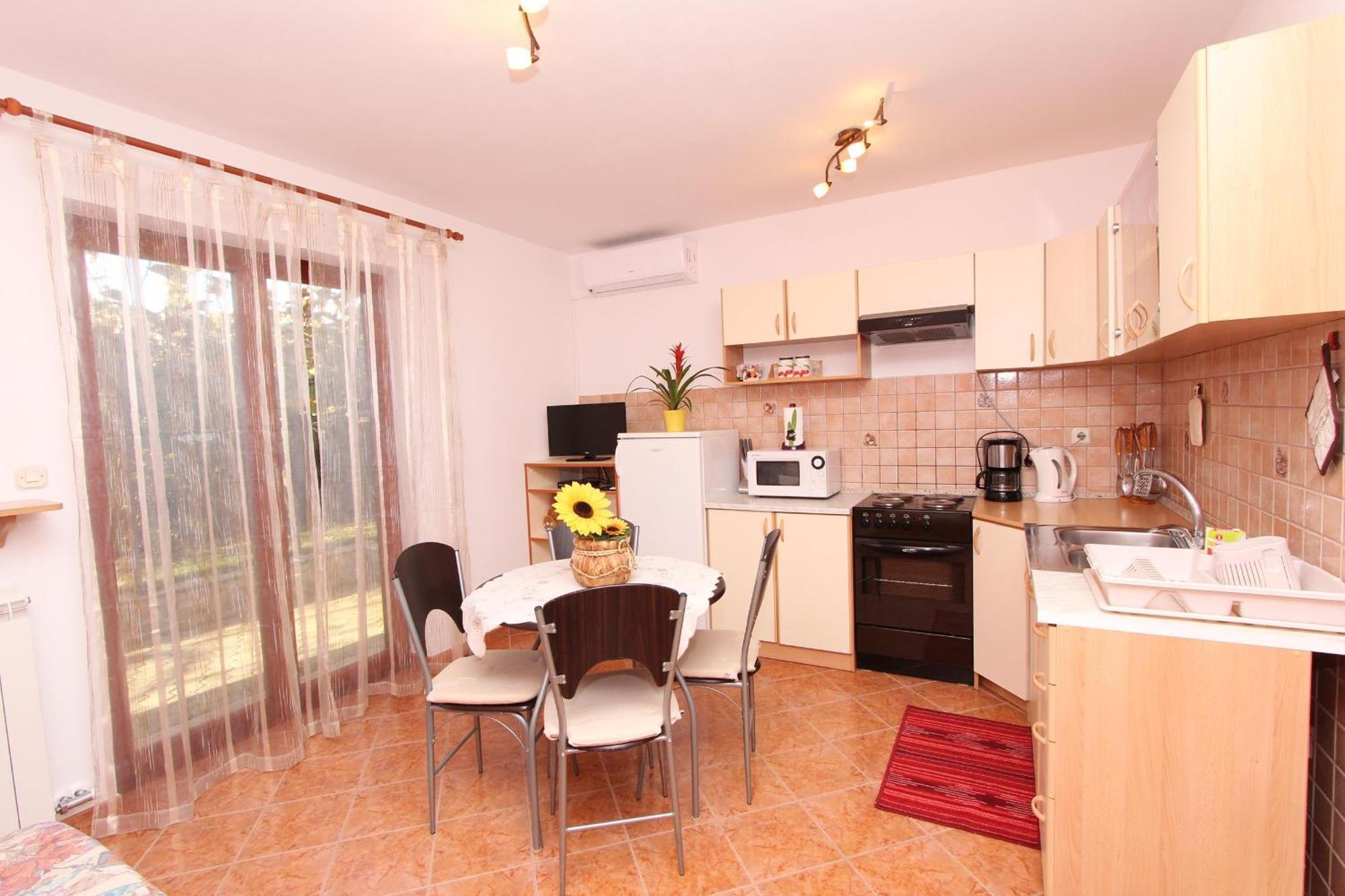 Rooms And Apartment Sanja โรวีน ภายนอก รูปภาพ