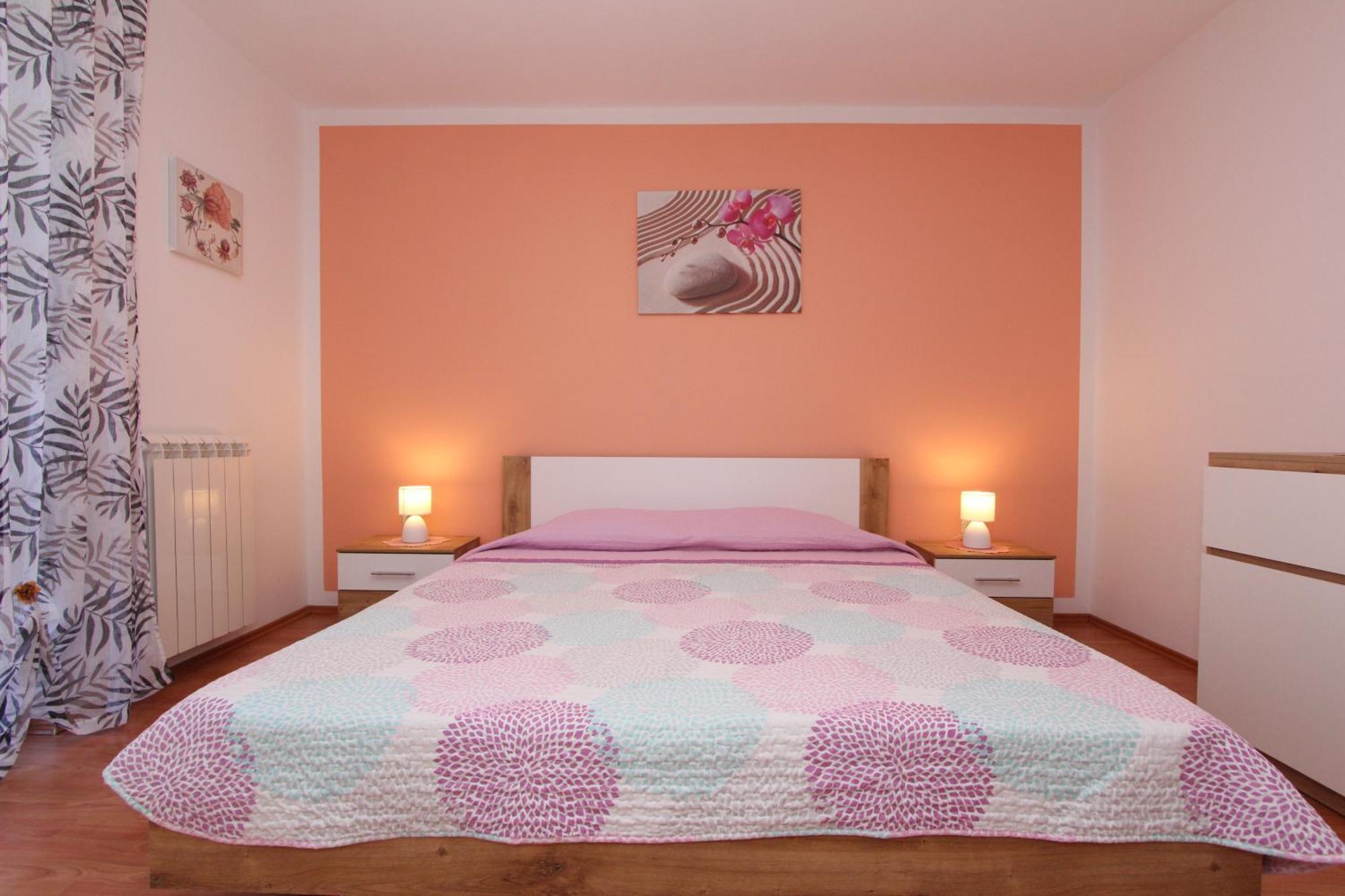 Rooms And Apartment Sanja โรวีน ภายนอก รูปภาพ