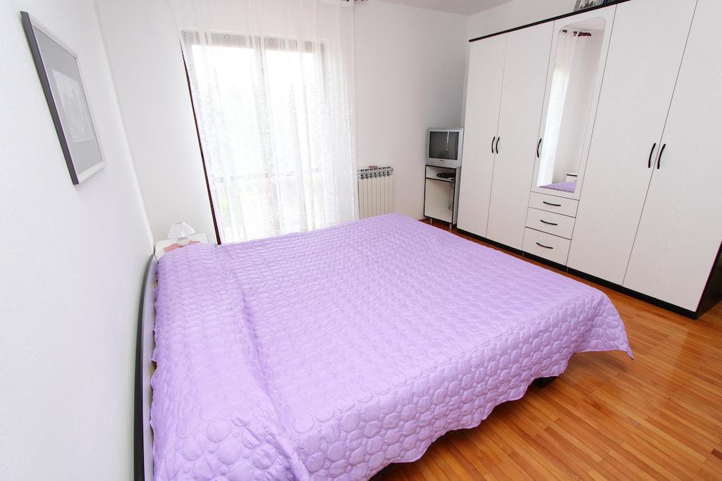 Rooms And Apartment Sanja โรวีน ห้อง รูปภาพ
