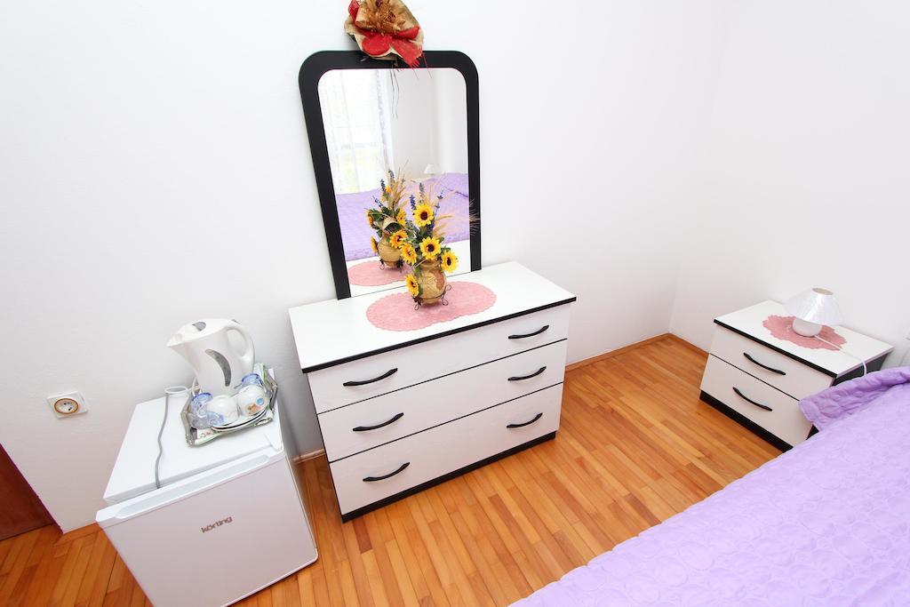 Rooms And Apartment Sanja โรวีน ห้อง รูปภาพ