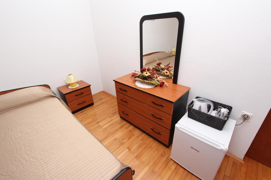 Rooms And Apartment Sanja โรวีน ภายนอก รูปภาพ